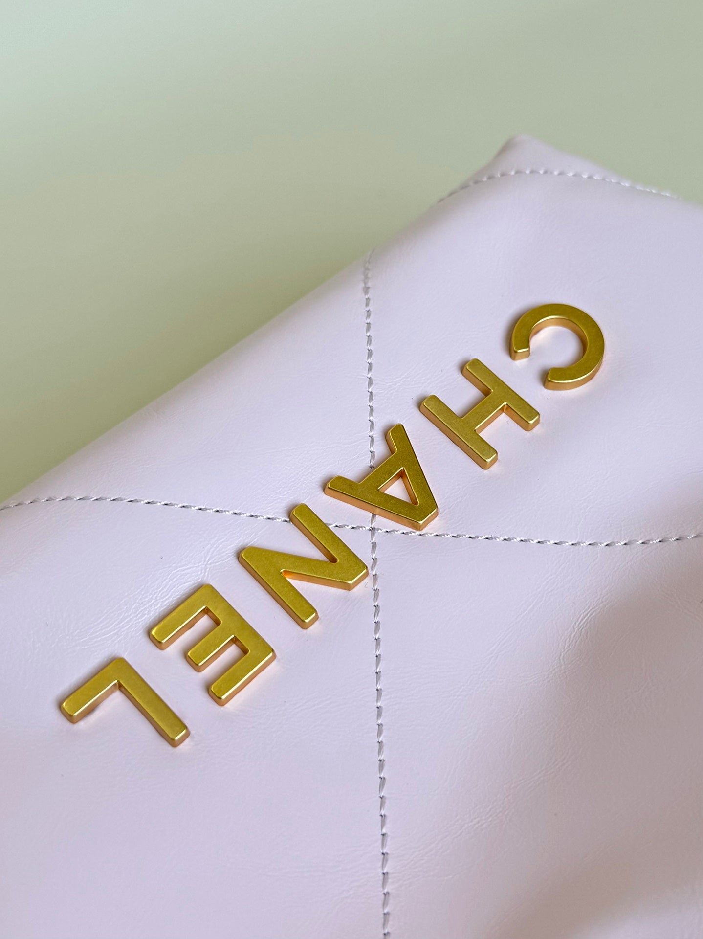 {Style No: 8YOQFCWY} CC HOBO MINI 20CM CANDY LAMBSKIN - Image 3