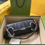 {Style No: K3NKATHJ} HORSEBIT CHAIN HANDBAG 38 IN BLACK CALFSKIN SILVER HARDWARE
