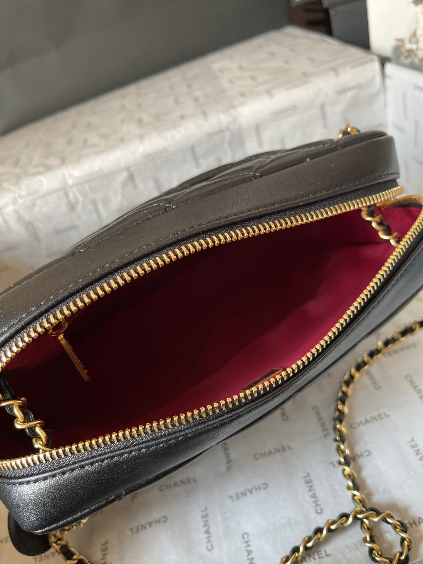 {Style No: JVXMQ29X} CAMERA BAG 24 IN BLACK QUILTED LAMBSKIN DOUBLE C GOLD COIN - Image 3