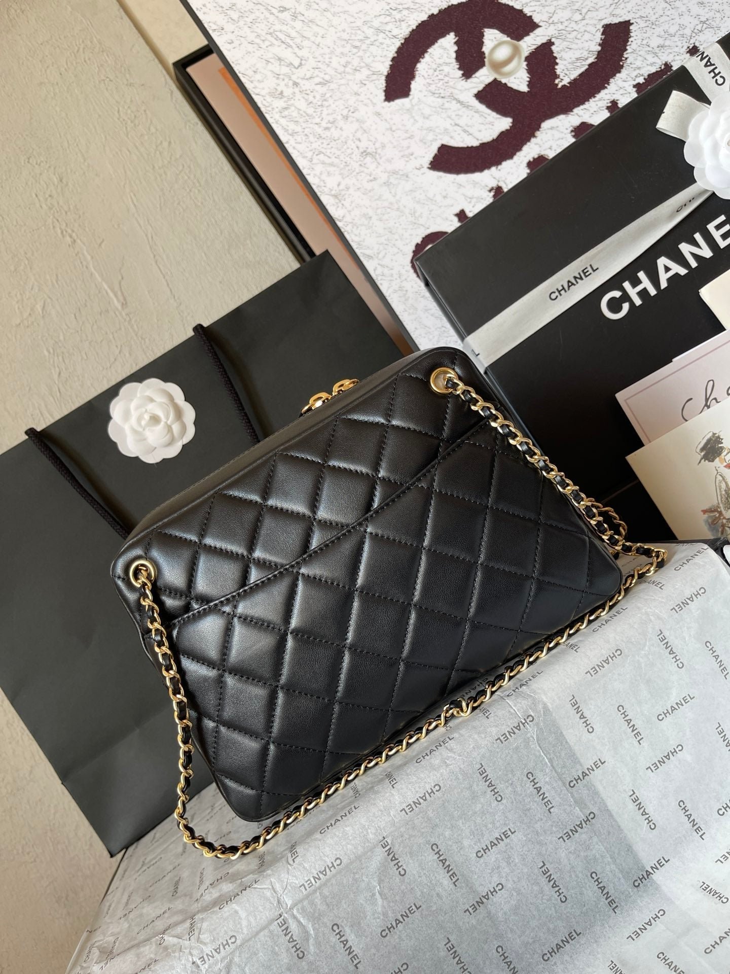 {Style No: JVXMQ29X} CAMERA BAG 24 IN BLACK QUILTED LAMBSKIN DOUBLE C GOLD COIN - Image 2