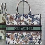 {Style No: EAZLG26N} CD LARGE BOOK TOTE 41 IN COLORFUL EMBROIDERY