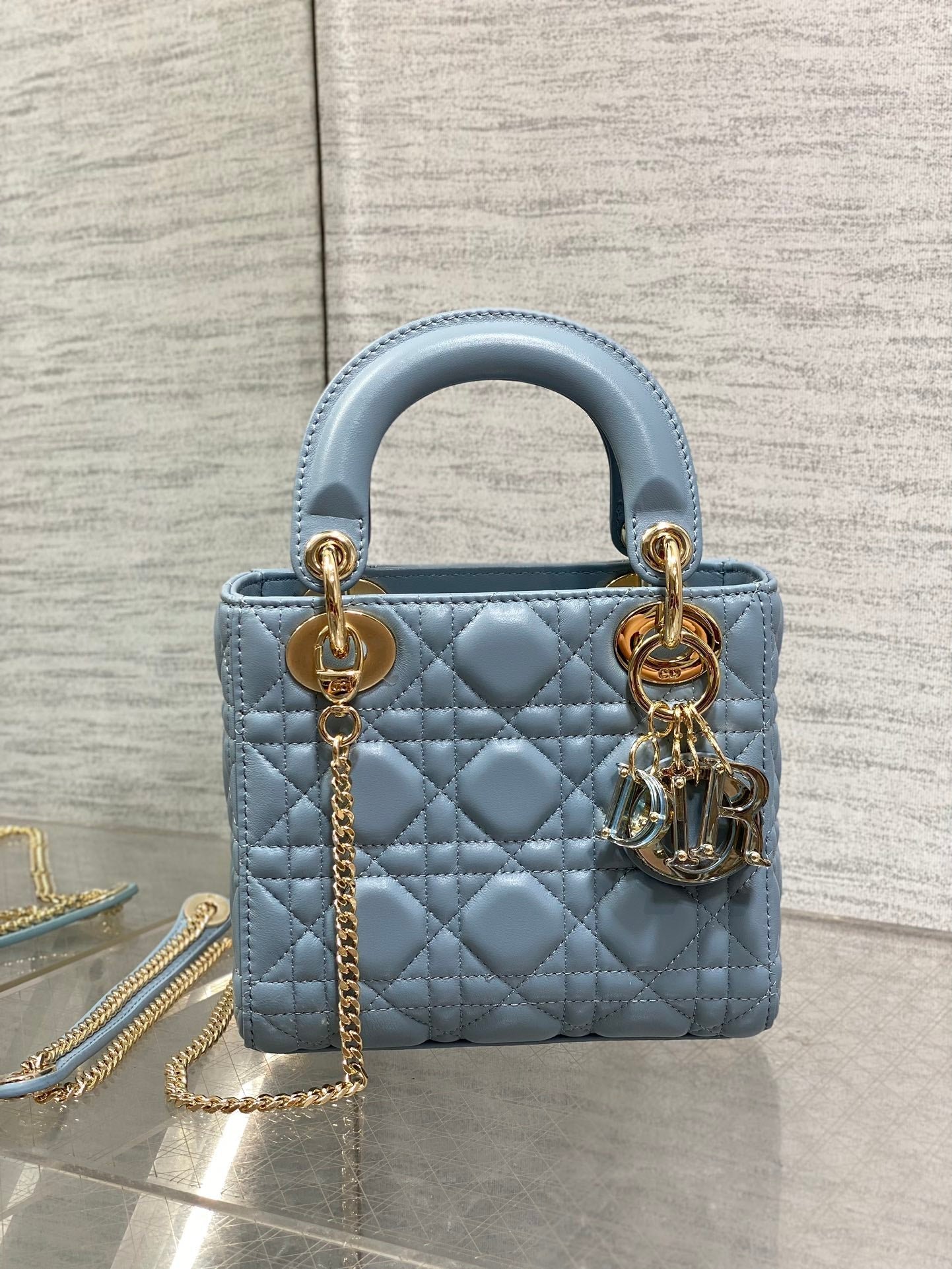 {Style No: KHRHVRMK} LADY MINI BAG 17 IN CERULEAN BLUE LAMBSKIN - Image 3