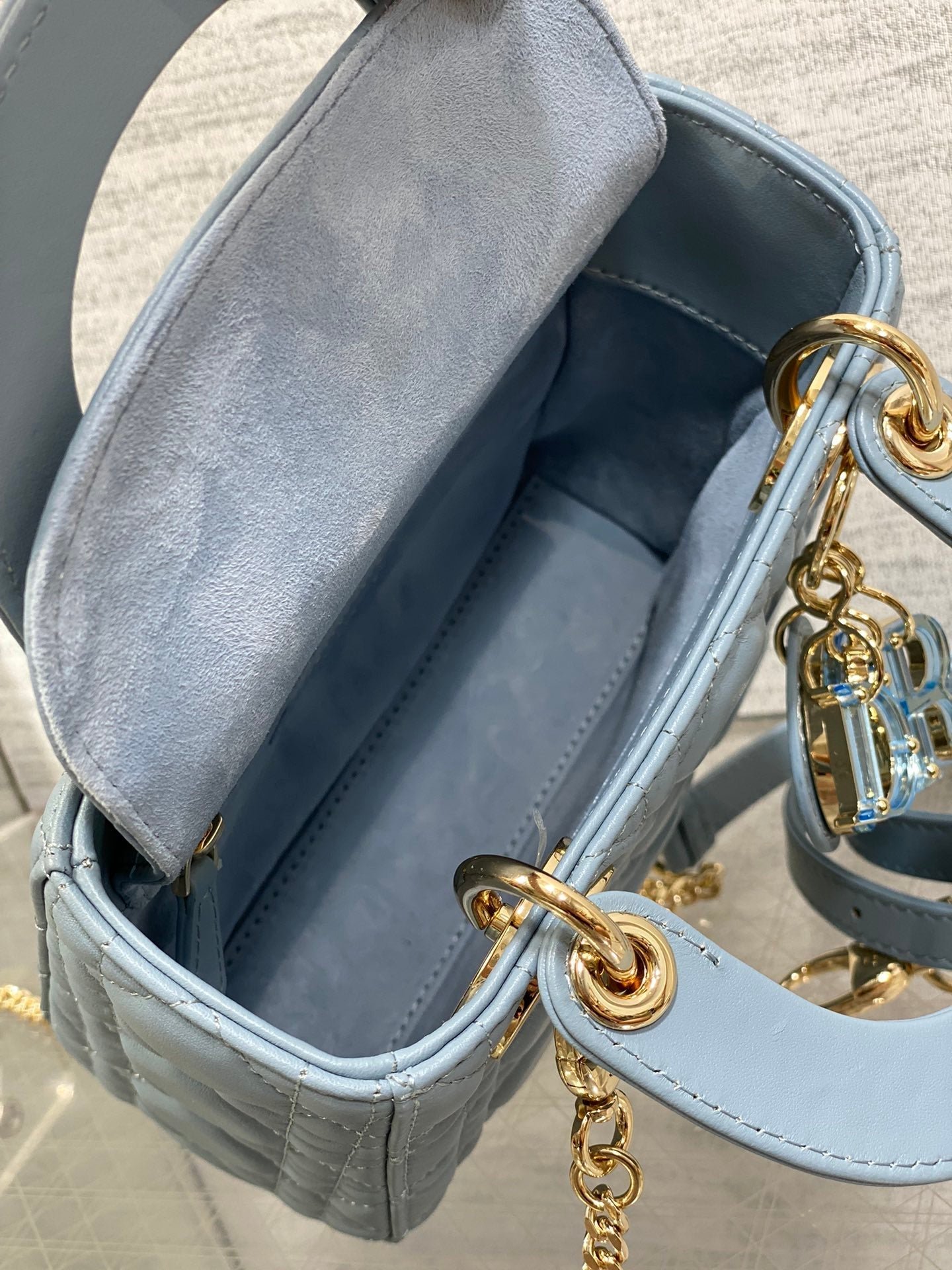 {Style No: KHRHVRMK} LADY MINI BAG 17 IN CERULEAN BLUE LAMBSKIN - Image 8