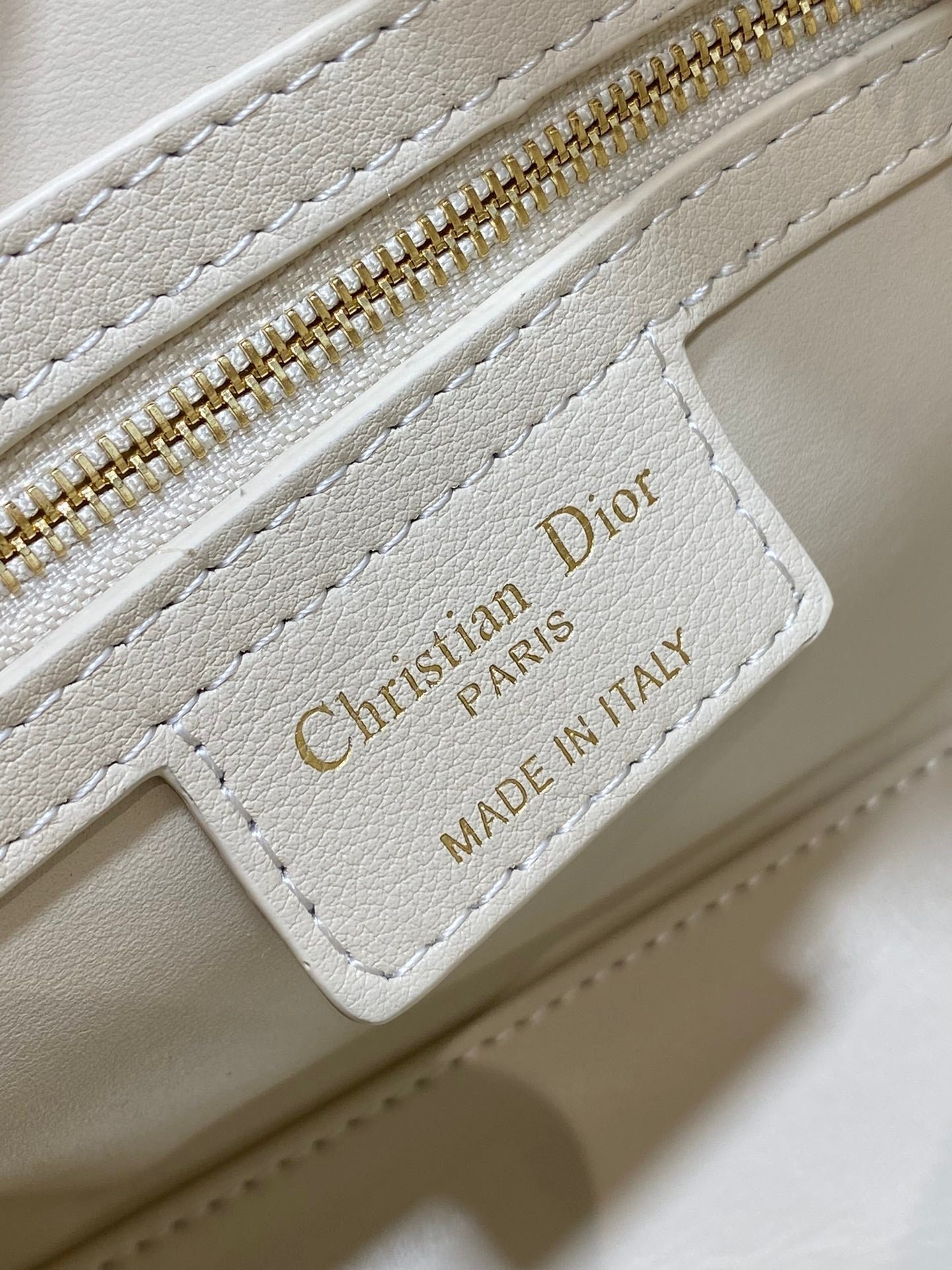 {Style No: SFSNR68F} GROOVE 20 BAG IN WHITE CREAM LAMBSKIN - Image 5