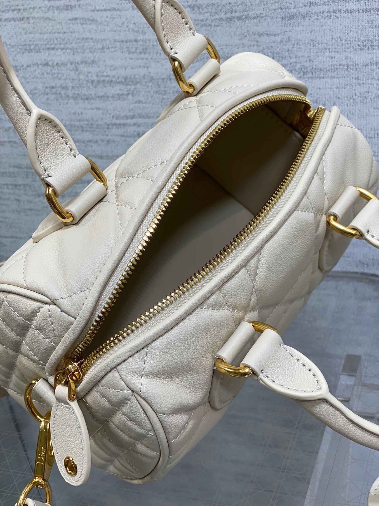 {Style No: SFSNR68F} GROOVE 20 BAG IN WHITE CREAM LAMBSKIN - Image 8