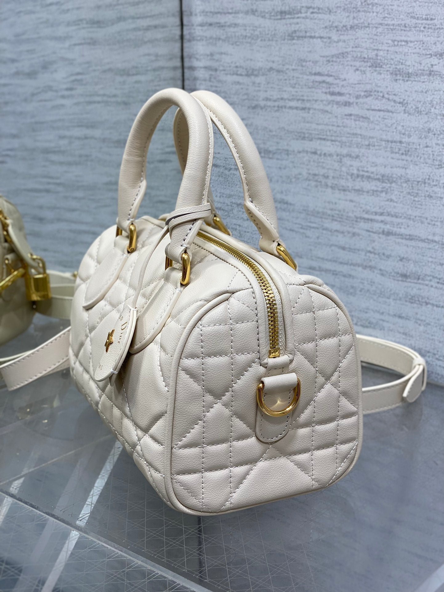 {Style No: SFSNR68F} GROOVE 20 BAG IN WHITE CREAM LAMBSKIN - Image 3