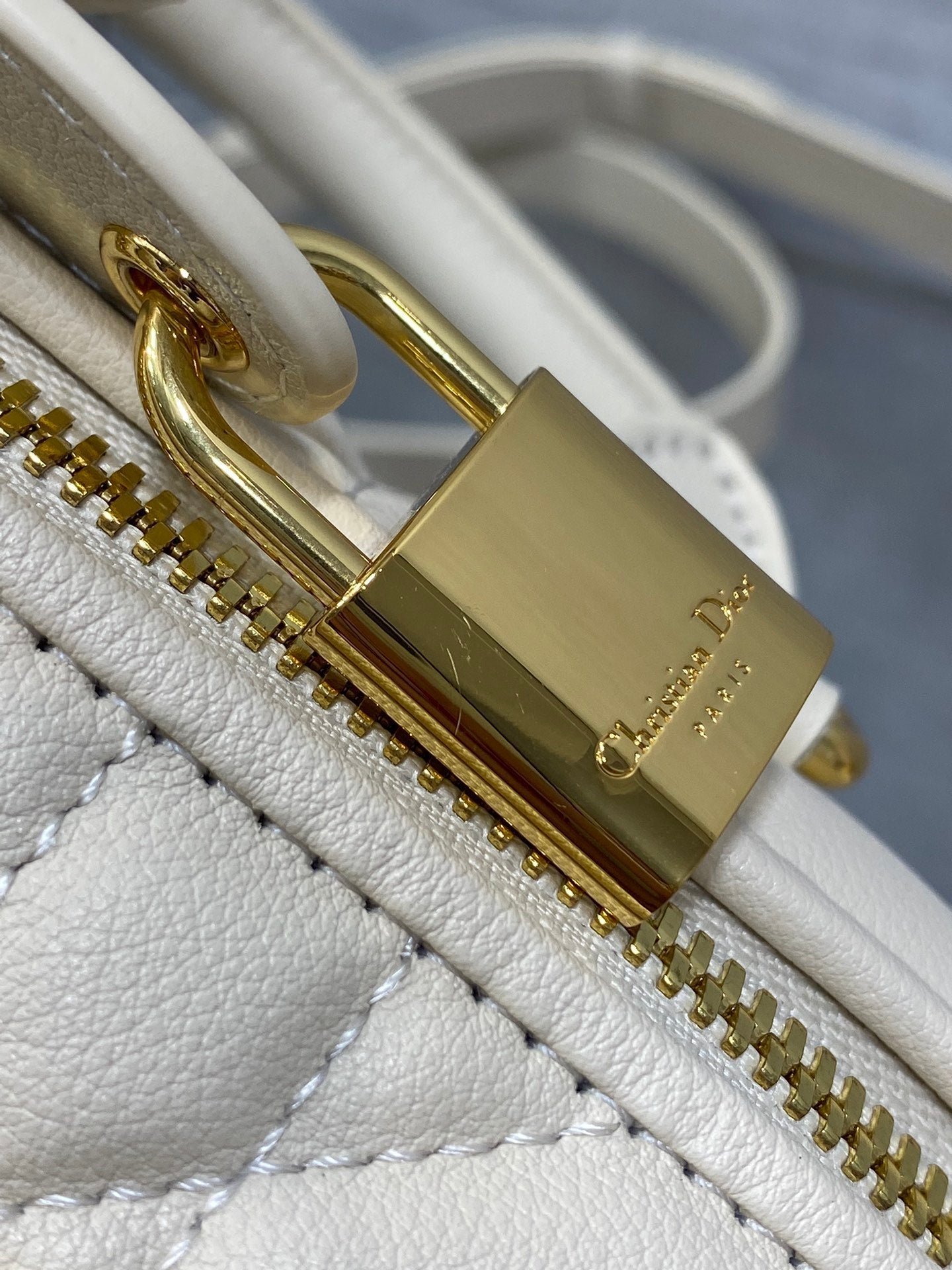 {Style No: SFSNR68F} GROOVE 20 BAG IN WHITE CREAM LAMBSKIN - Image 7