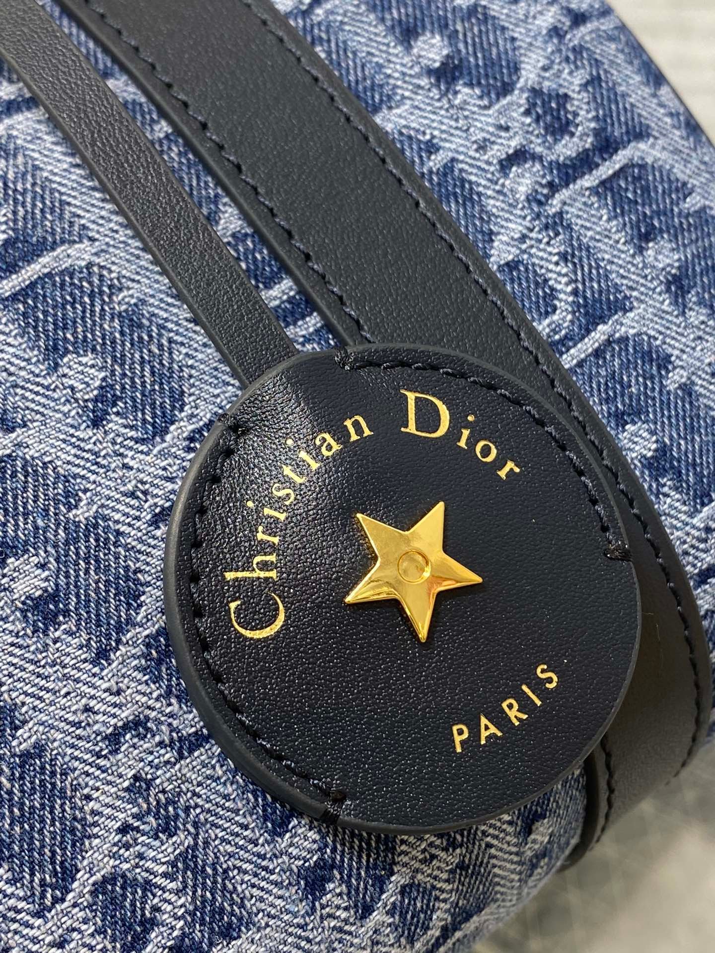 {Style No: OCW12GW9} GROOVE 20 BAG IN DENIM BLUE OBLIQUE MONOGRAM JACQUARD - Image 7