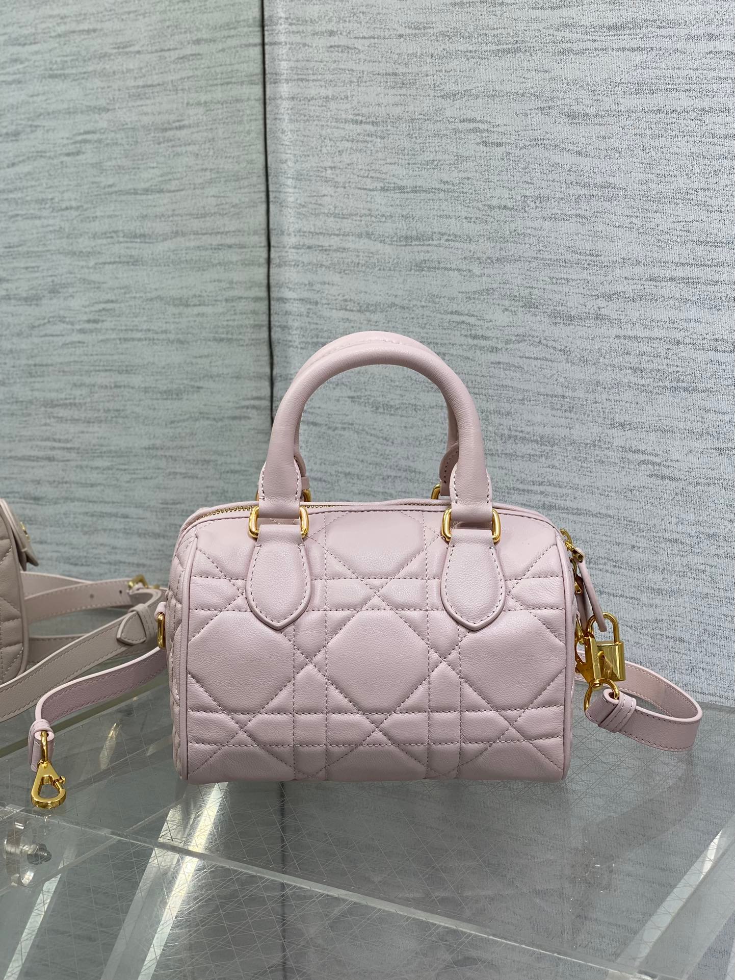 {Style No: 8NNDE3GI} GROOVE 20 BAG IN LIGHT PINK LAMBSKIN - Image 2