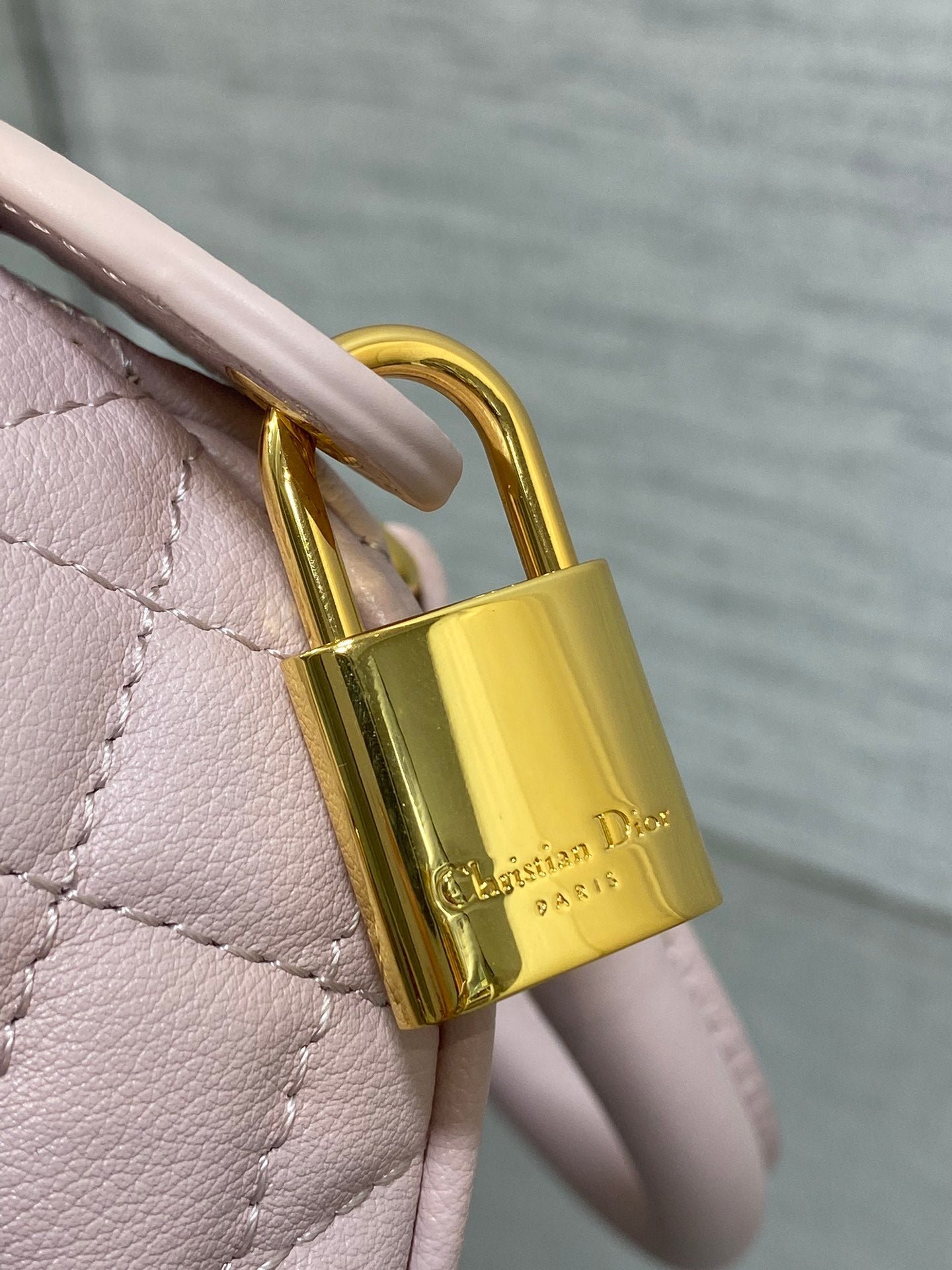 {Style No: 8NNDE3GI} GROOVE 20 BAG IN LIGHT PINK LAMBSKIN - Image 7