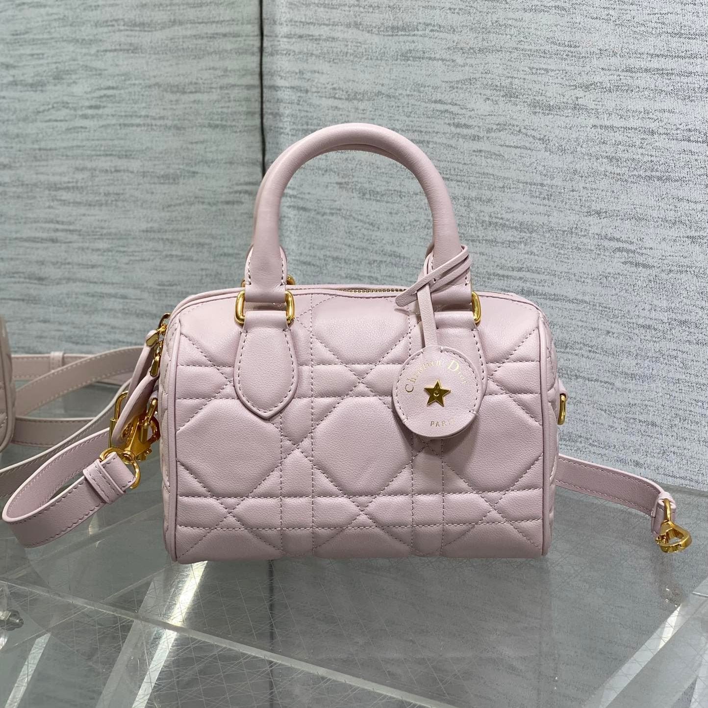 {Style No: 8NNDE3GI} GROOVE 20 BAG IN LIGHT PINK LAMBSKIN