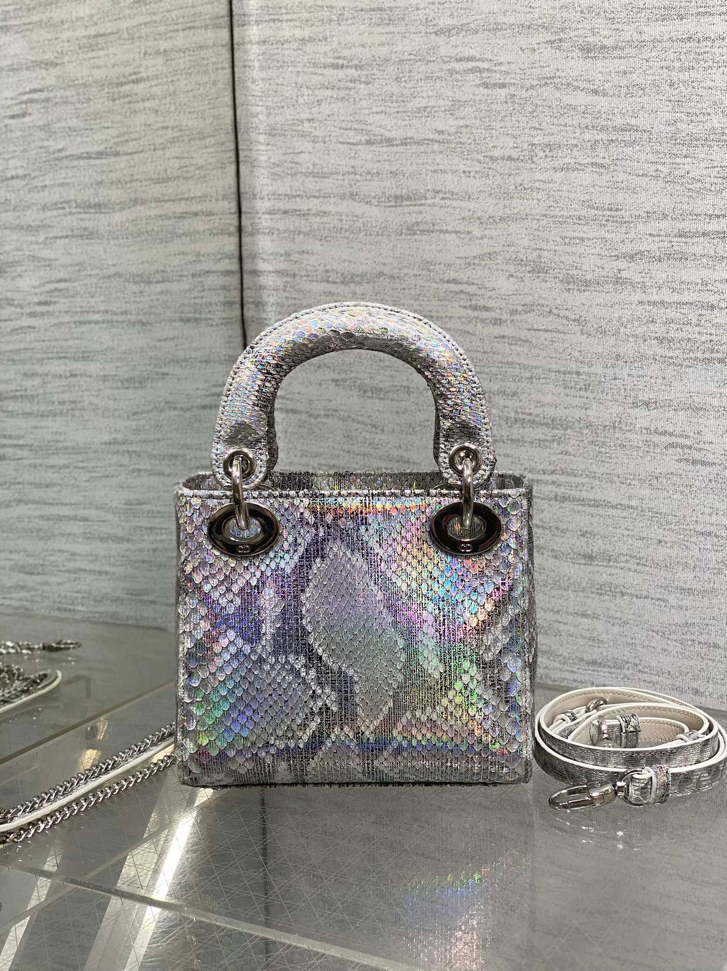 {Style No: OFJFDQWD} MINI 17 LADY BAG IN SILVER SNAKESKIN PATTERN LAMBSKIN - Image 3