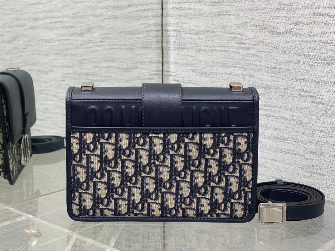 {Style No: Z1HON48D} MONTAIGNE EAST-WEST 24 BAG WITH CHAIN IN NAVY BLUE LAMBSKIN AND MONOGRAM JACQUARD - Image 3