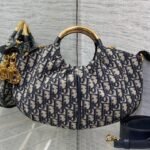 {Style No: UBWZCRF2} WALK IN PURSE 36 BAG BLUE OBLIQUE JACQUARD