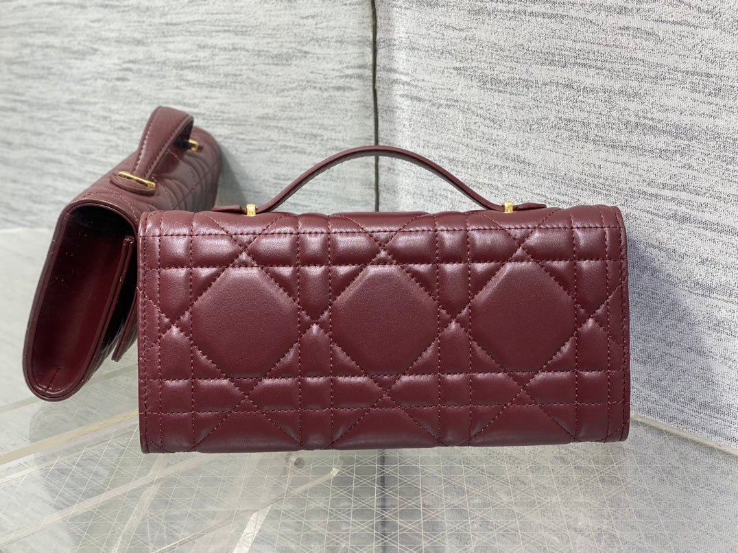 {Style No: 4M6ODZEK} MISS CARO TOP HANDLE POUCH 24 IN TERRACOTTA RED MACROCANNAGE LAMBSKIN - Image 2