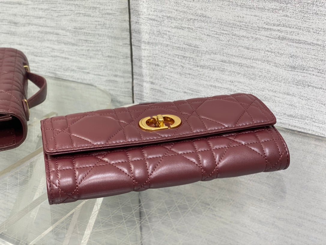 {Style No: 4M6ODZEK} MISS CARO TOP HANDLE POUCH 24 IN TERRACOTTA RED MACROCANNAGE LAMBSKIN - Image 3
