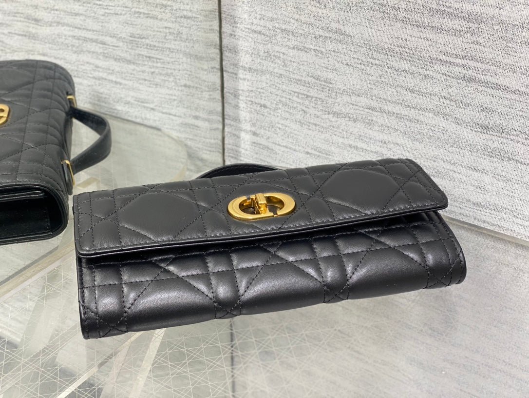 {Style No: 17R6WT3T} MISS CARO TOP HANDLE POUCH 24 IN BLACK MACROCANNAGE LAMBSKIN - Image 3