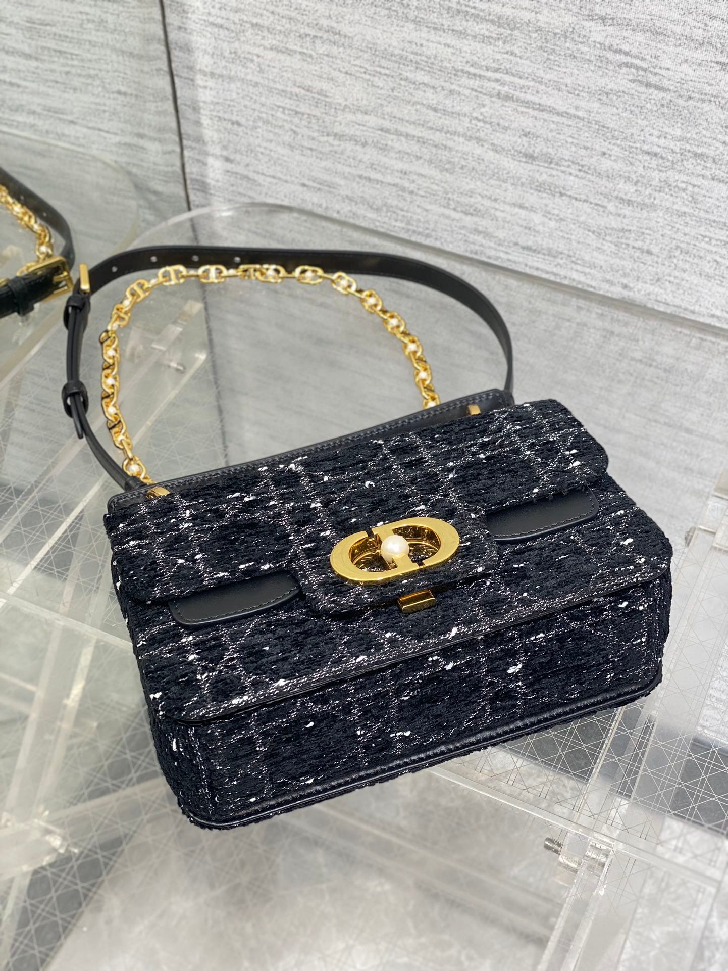 {Style No: RO2UIE16} SMALL 22 JOLIE TOP HANDLE BAG IN BLACK MIX WHITE CANNAGE TWEED - Image 3