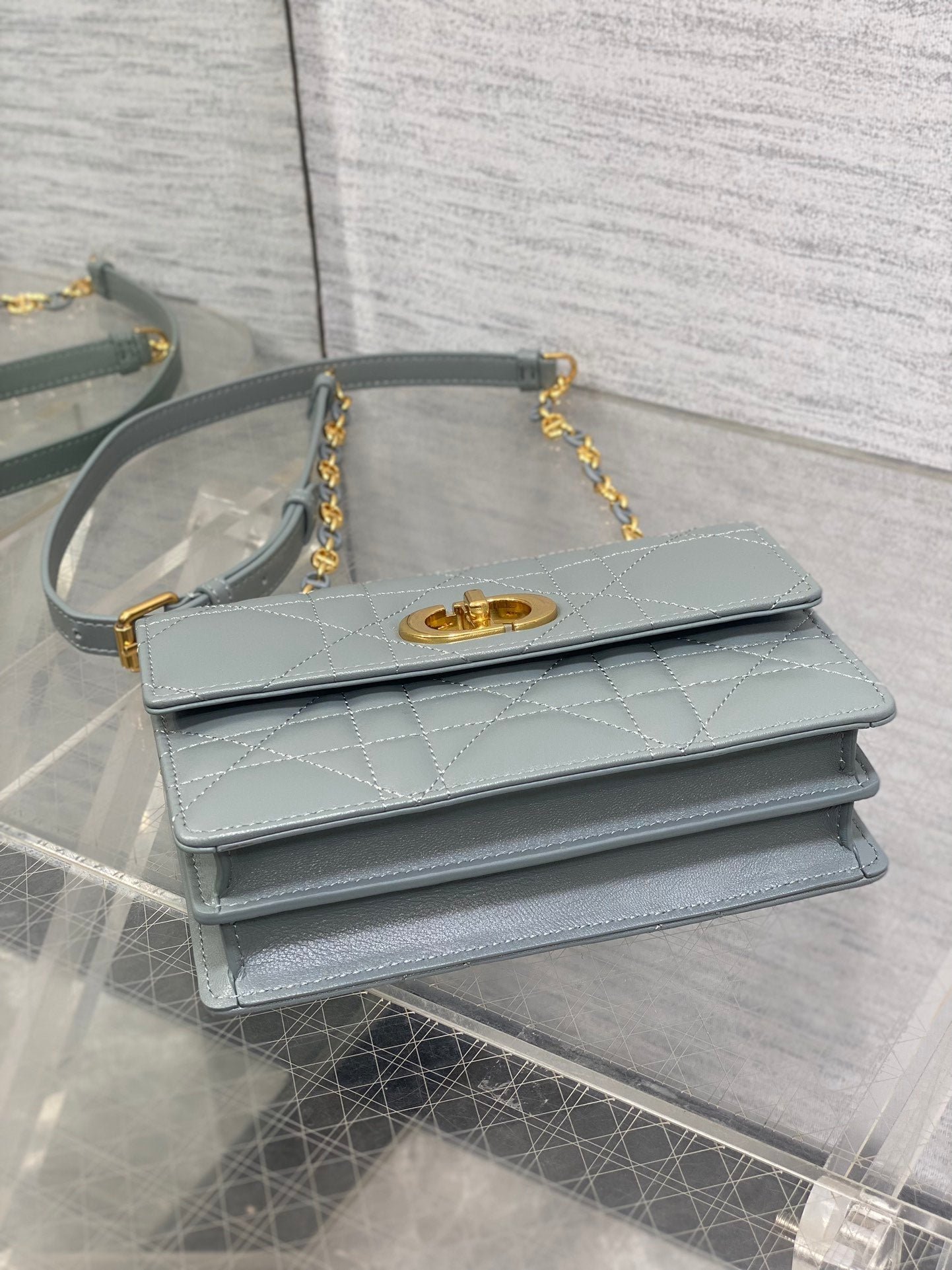 {Style No: BB4GCSGB} MISS CARO MINI BAG 17 IN OSLO GREY MACROCANNAGE LAMBSKIN - Image 8