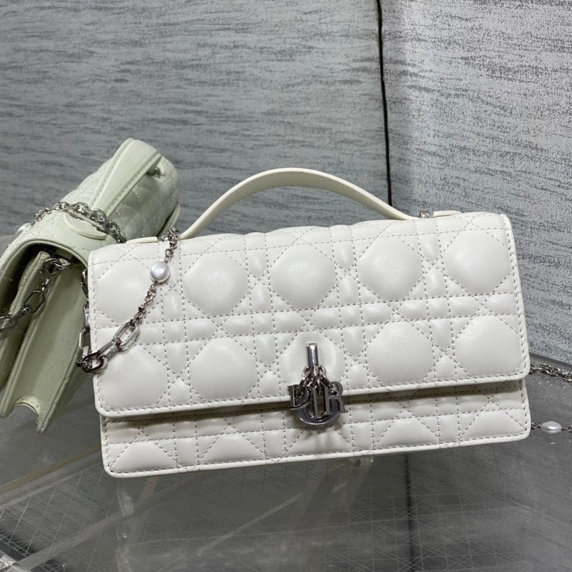 {Style No: KKOHKA9L} DIOR 25S DIOR TALK PHONE POUCH 21 IN WHITE CANNAGE LAMBSKIN SILVER HARDWRE