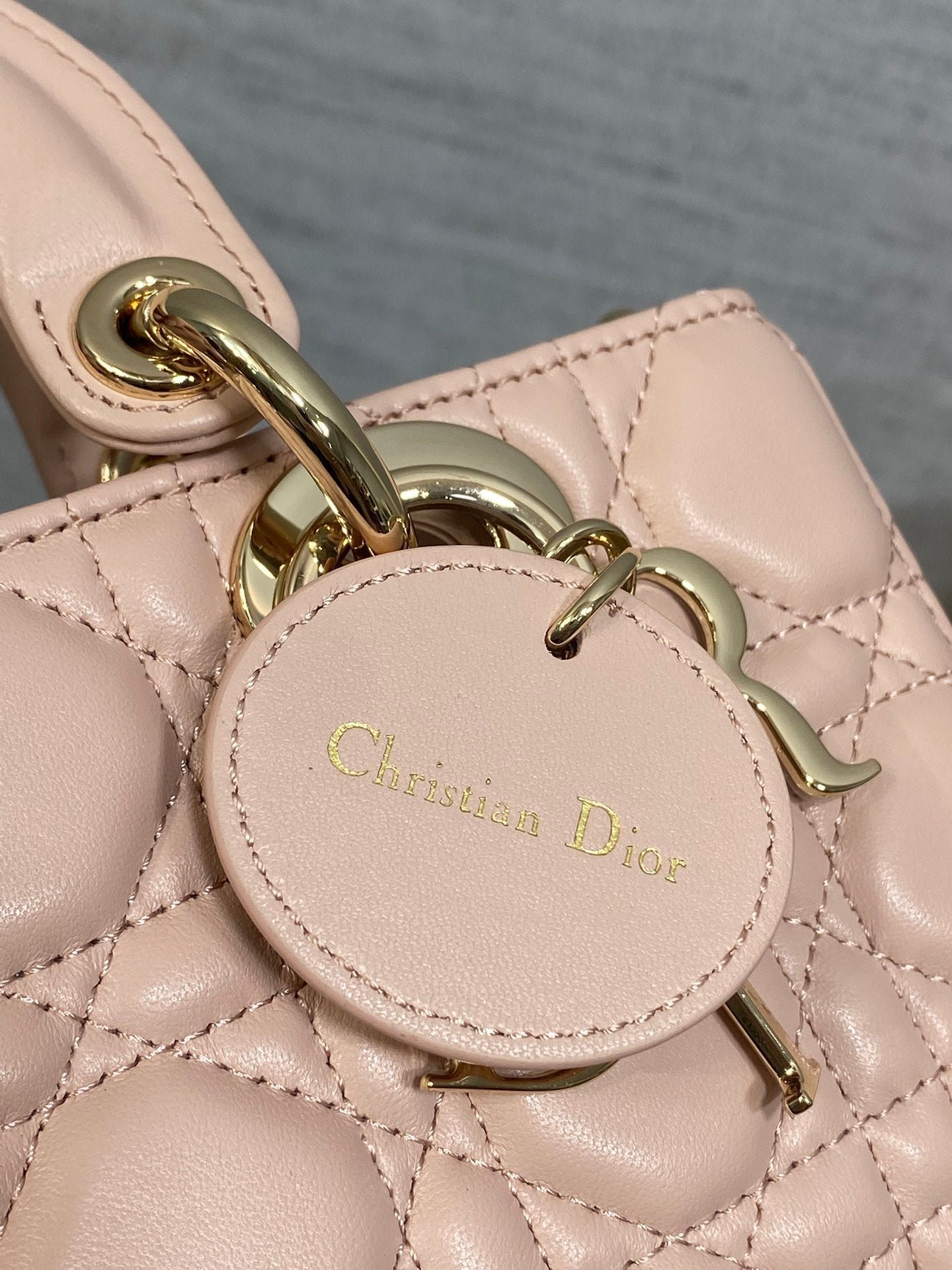{Style No: GBPT41YK} DIOR 25S MICRO LADY D-JOY 19 IN BABY PINK CALFSKIN GOLD HARDWRE - Image 7