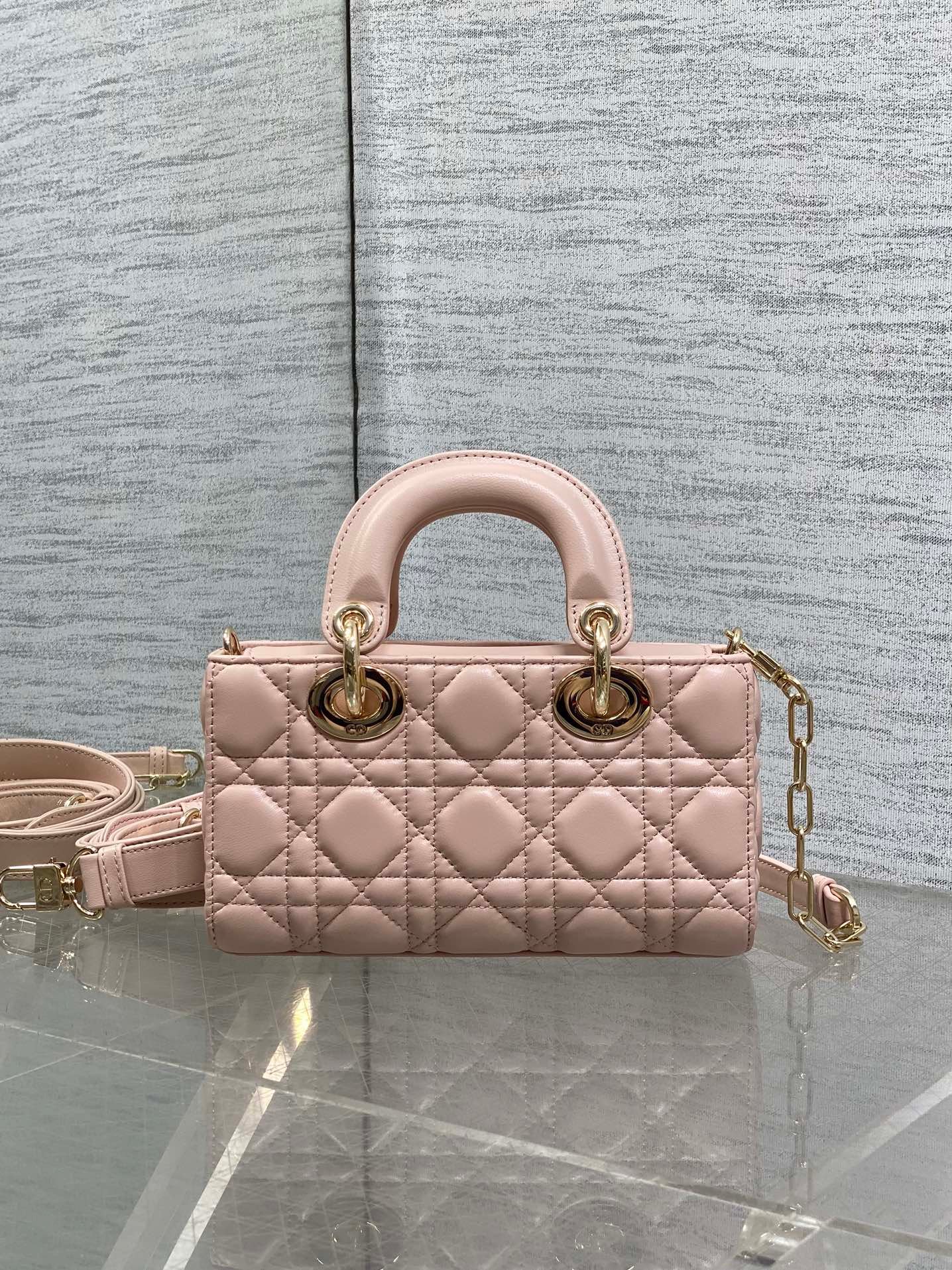 {Style No: GBPT41YK} DIOR 25S MICRO LADY D-JOY 19 IN BABY PINK CALFSKIN GOLD HARDWRE - Image 3