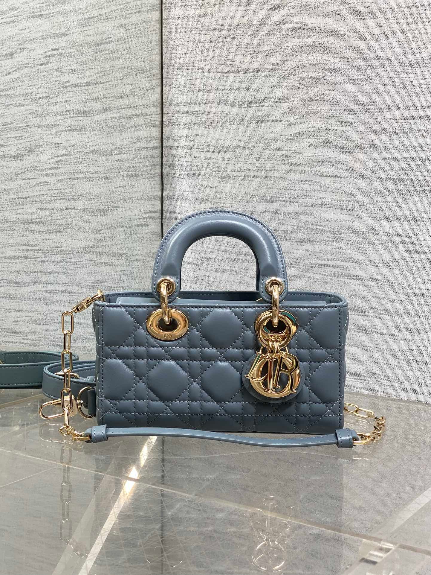 {Style No: 1X711M6I} DIOR 25S SMALL LADY D‑JOY BAG 19 IN STEEL BLUE GRAY CANNAGE CALFSKIN GOLD HARDWRE - Image 7