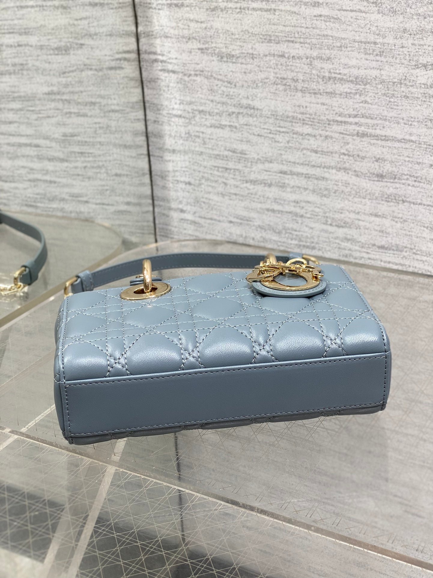 {Style No: 1X711M6I} DIOR 25S SMALL LADY D‑JOY BAG 19 IN STEEL BLUE GRAY CANNAGE CALFSKIN GOLD HARDWRE - Image 8