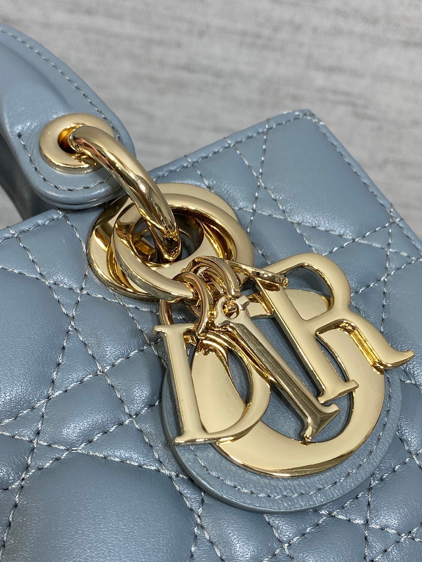 {Style No: 1X711M6I} DIOR 25S SMALL LADY D‑JOY BAG 19 IN STEEL BLUE GRAY CANNAGE CALFSKIN GOLD HARDWRE - Image 3