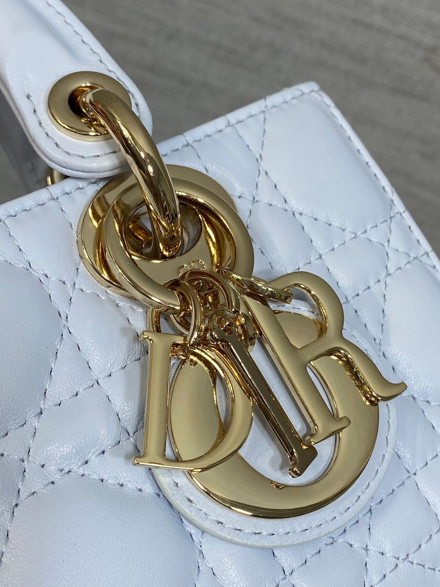 {Style No: CRXQYPJL} DIOR 25S SMALL LADY D‑JOY BAG 19 IN LIGHT BLUE CANNAGE CALFSKIN GOLD HARDWRE - Image 3