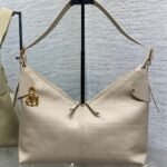 {Style No: LMHMCHRU} DIOR 25S VOYAGE BAG 34 IN POWDER BEIGE FLAT MACROCANNAGE GRAINED CALFSKIN
