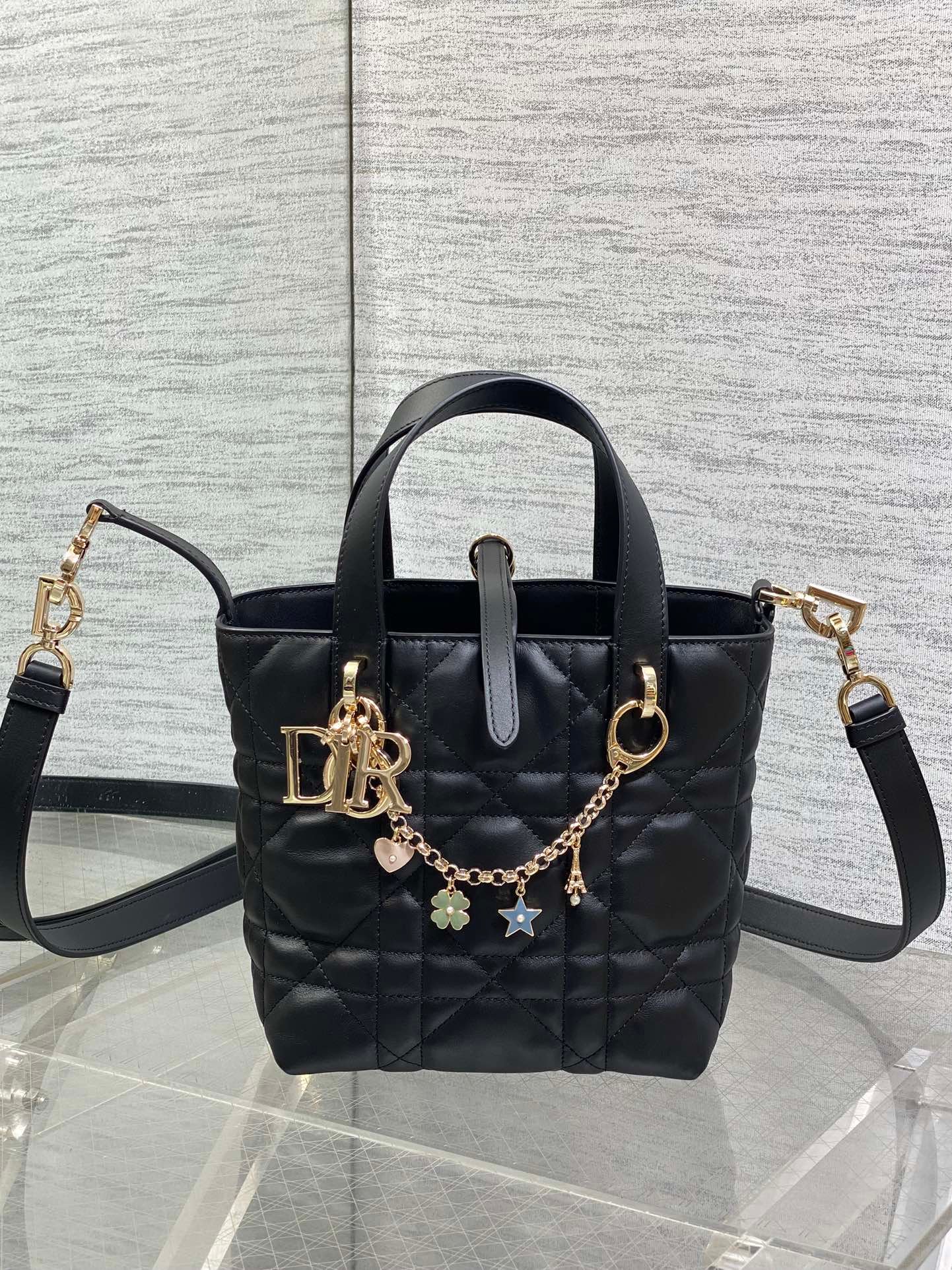 {Style No: PTHJYCZX} DIOR 25S TOUJOURS VERTICAL TOTE BAG 18 IN BLACK CALFSKIN WITH CHARM BRACELET STRAP - Image 2