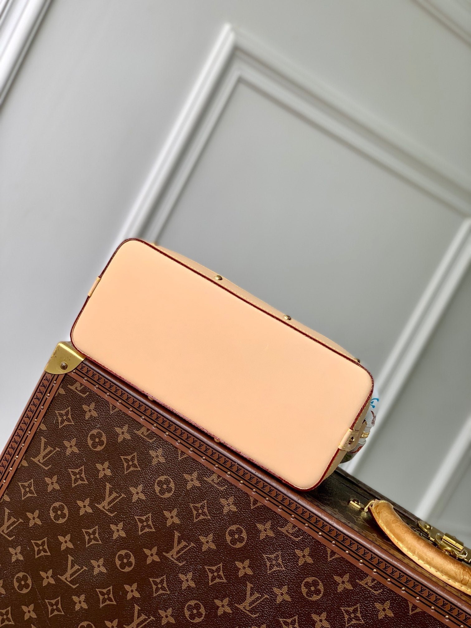 {Style No: B96XQKEZ} COSMETIC POUCH GM 27 IN MULTICOLOR MONOGRAM CANVAS - Image 2