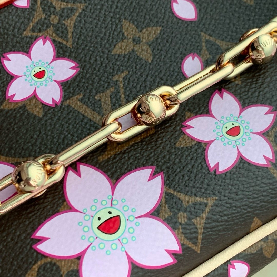 {Style No: LBE5AQEQ} POCHETTE ACCESSOIRES BAG 22 IN SAKURA BROWN MONOGRAM COATED CANVAS - Image 5