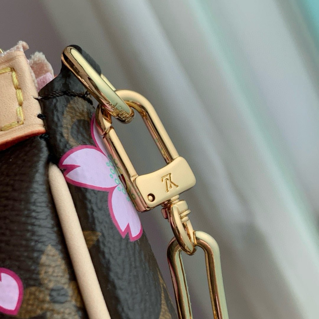 {Style No: LBE5AQEQ} POCHETTE ACCESSOIRES BAG 22 IN SAKURA BROWN MONOGRAM COATED CANVAS - Image 9