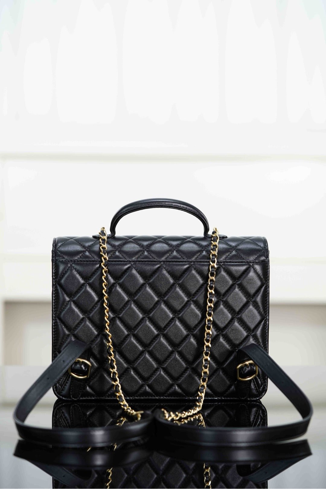 {Style No: 4PTT5ULK} CHANEL 25S TOP HANDLE FLAP 23 CM IN BLACK LAMBSKIN WITH GOLD HARDWARE - Image 5