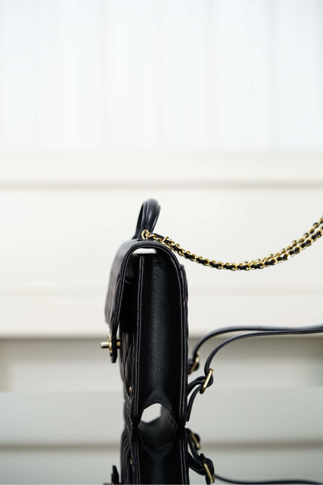 {Style No: 4PTT5ULK} CHANEL 25S TOP HANDLE FLAP 23 CM IN BLACK LAMBSKIN WITH GOLD HARDWARE - Image 9