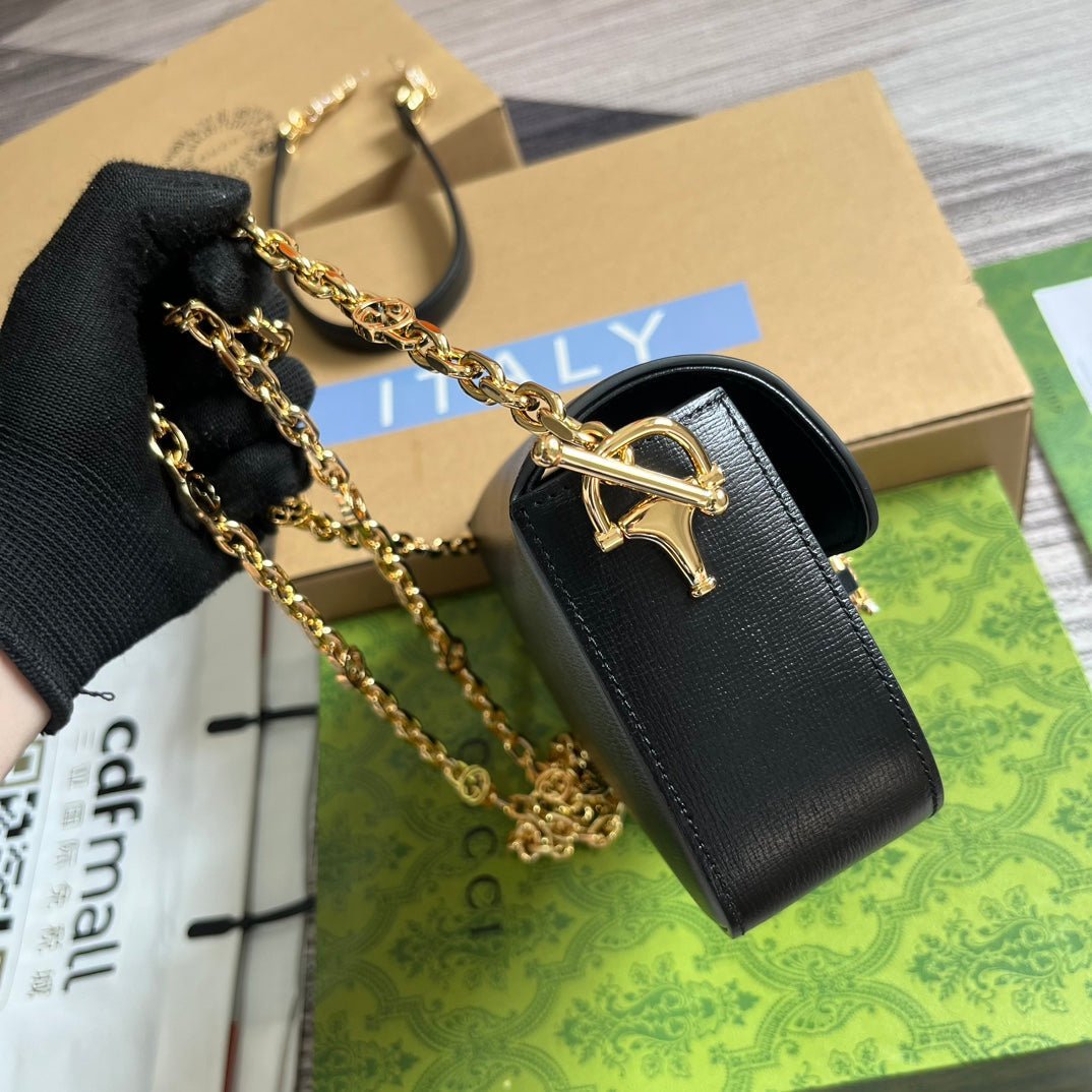 {Style No: FIMO6BEA} DIAMOND HORSEBIT SHOULDER BAG 24 IN BLACK CALFSKIN GOLD HARDWARE - Image 3