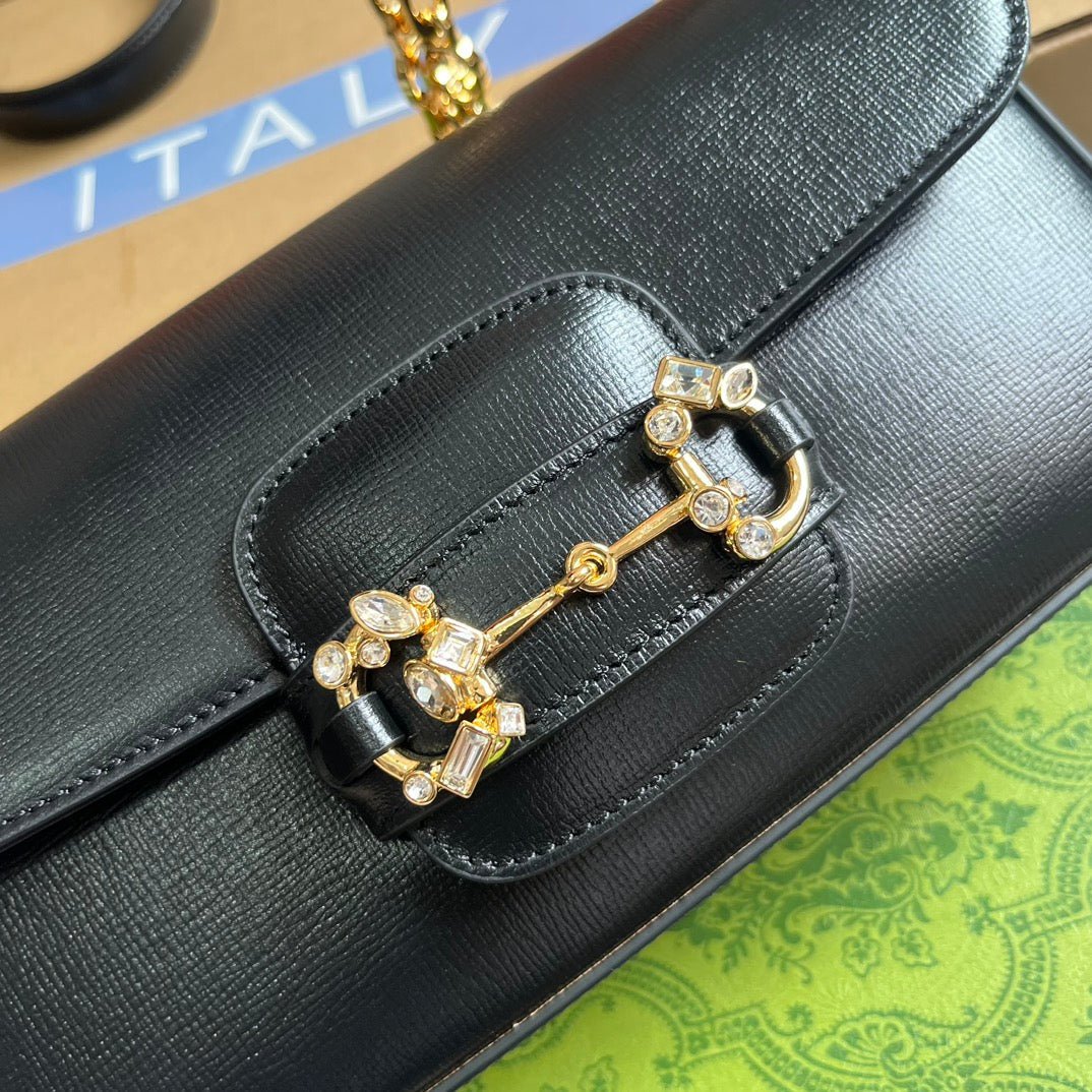 {Style No: FIMO6BEA} DIAMOND HORSEBIT SHOULDER BAG 24 IN BLACK CALFSKIN GOLD HARDWARE - Image 5