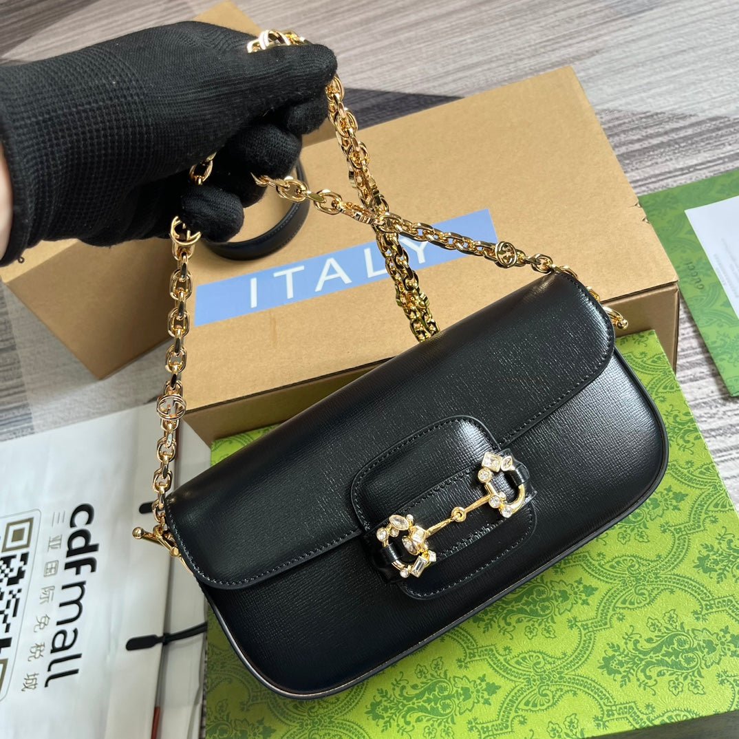 {Style No: FIMO6BEA} DIAMOND HORSEBIT SHOULDER BAG 24 IN BLACK CALFSKIN GOLD HARDWARE - Image 6