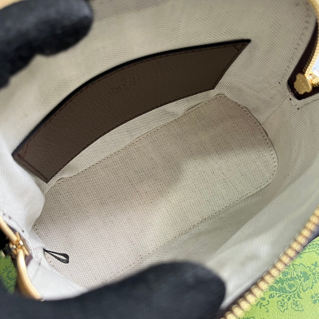{Style No: 6SUN2562} OPHIDIA GG SHOULDER BAG 20 BEIGE AND EBONY SUPREME CANVAS - Image 8