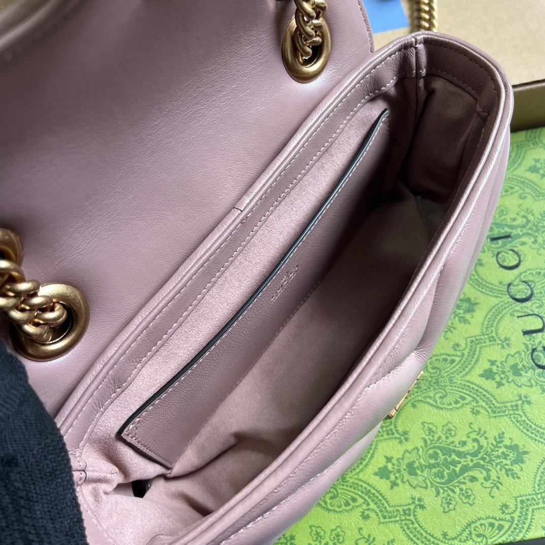 {Style No: YTUWW4Y3} GG MARMONT SMALL 22 BAG IN HOT PINK LAMBSKIN - Image 9