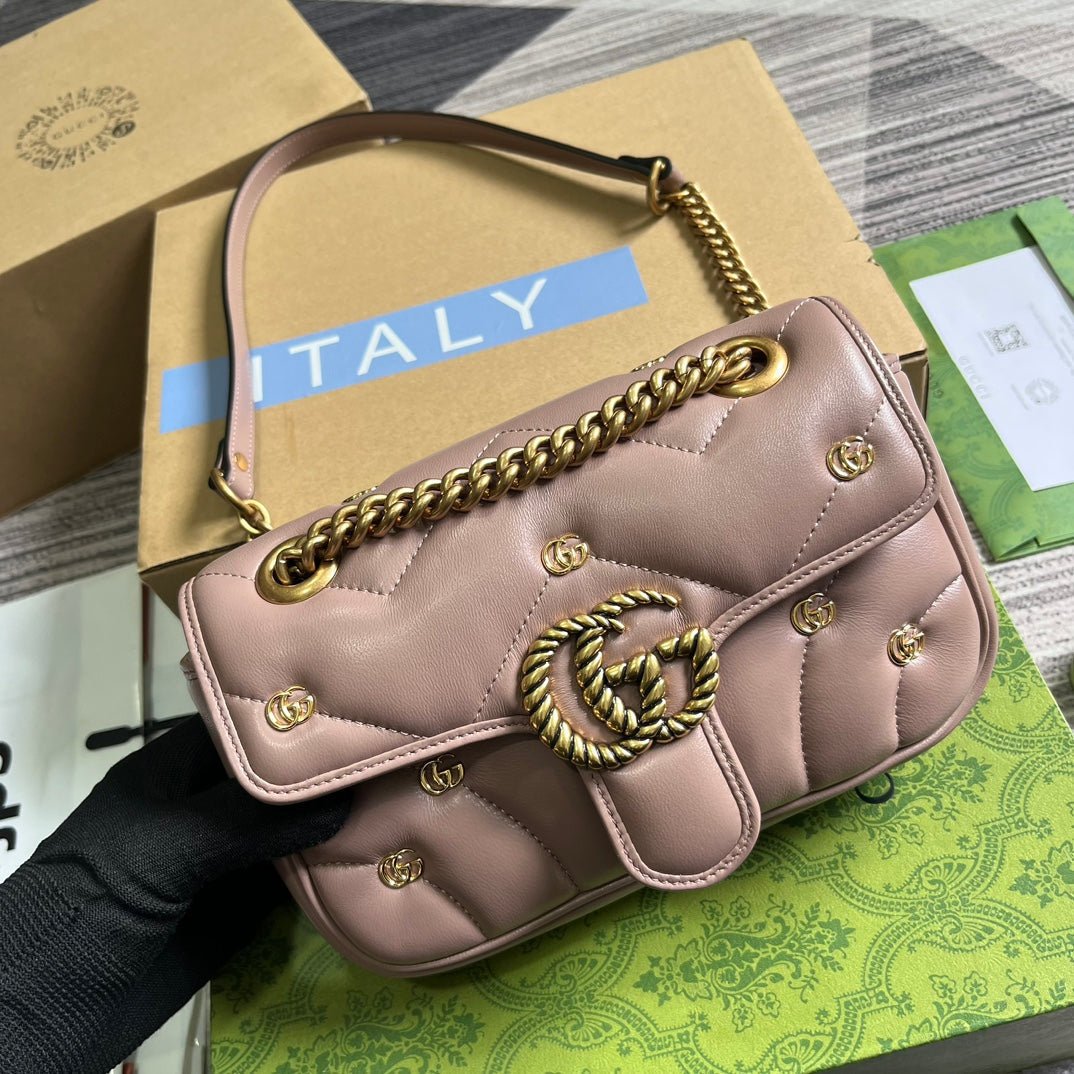 {Style No: YTUWW4Y3} GG MARMONT SMALL 22 BAG IN HOT PINK LAMBSKIN - Image 2