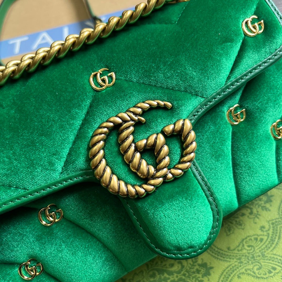 {Style No: 6PIQ3O9E} GG MARMONT MINI 22 BAG IN COOL GREEN VELVET - Image 5