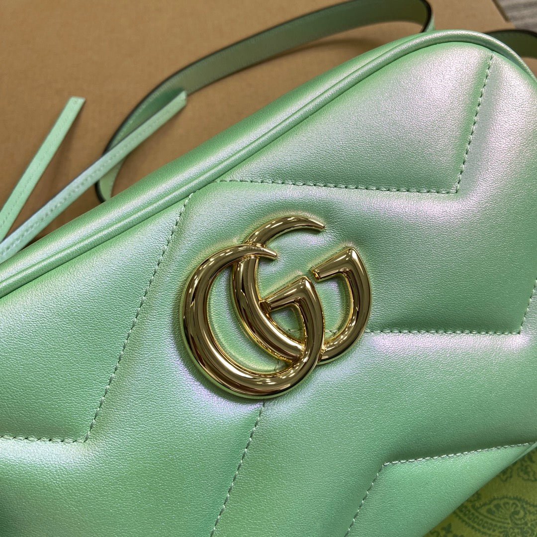 {Style No: S11ZZM2Z} GG MARMONT 24 SMALL MATELASSÉ SHOULDER BAG GREEN IRIDESCENT CALFSKIN - Image 4