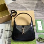 {Style No: L3MGUFL1} JACKIE SMALL SHOULDER BAG 27 IN BLACK CRACKED LACQUER CALFSKIN GOLD HARDWARE