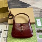 {Style No: FKNM35L5} JACKIE SMALL SHOULDER BAG 27 IN WINE RED CRACKED LACQUER CALFSKIN GOLD HARDWARE