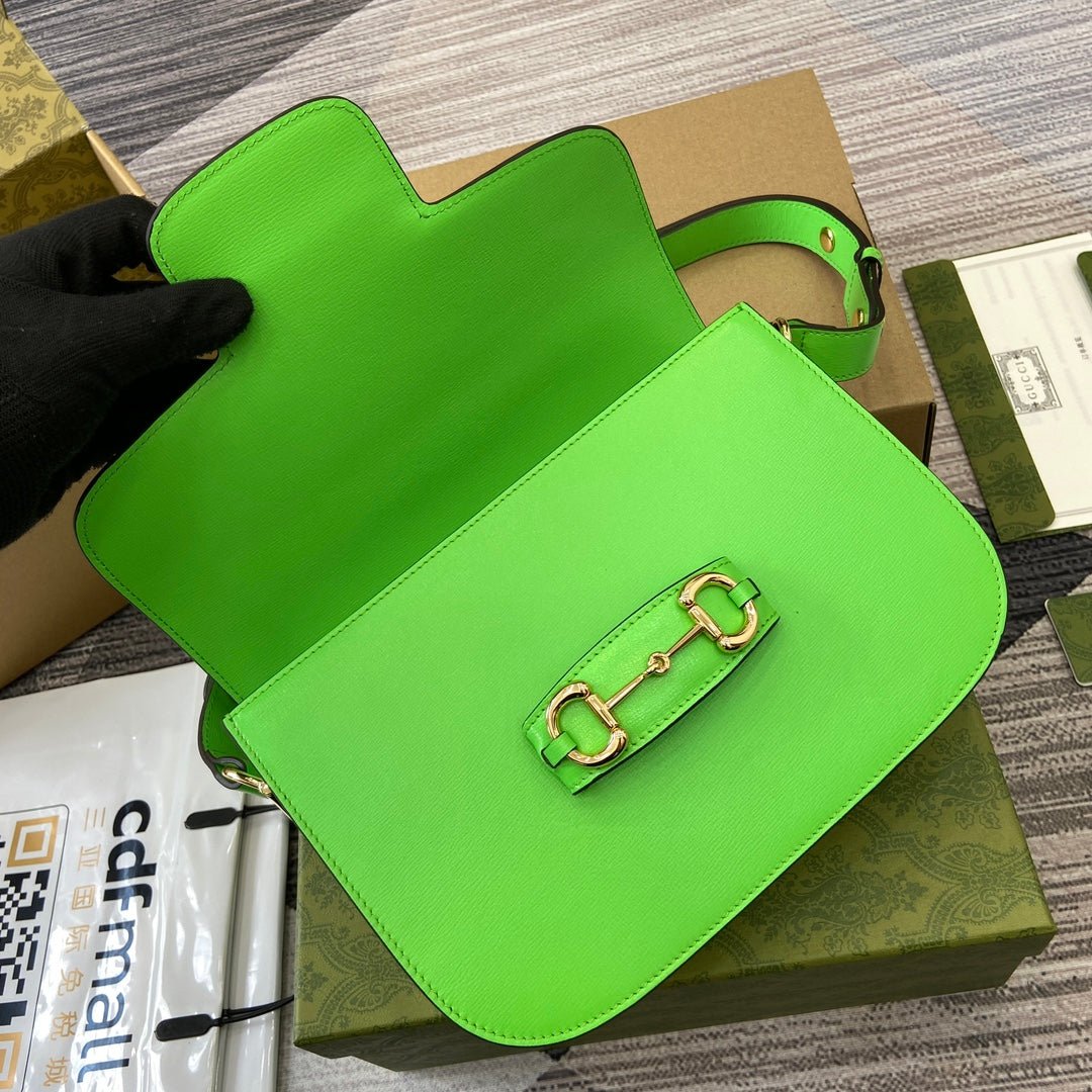 {Style No: 8OALWU7F} HORSEBIT 1955 SHOULDER BAG 25 IN THYME GREEN LAMBSKIN GOLD HARDWARE - Image 5