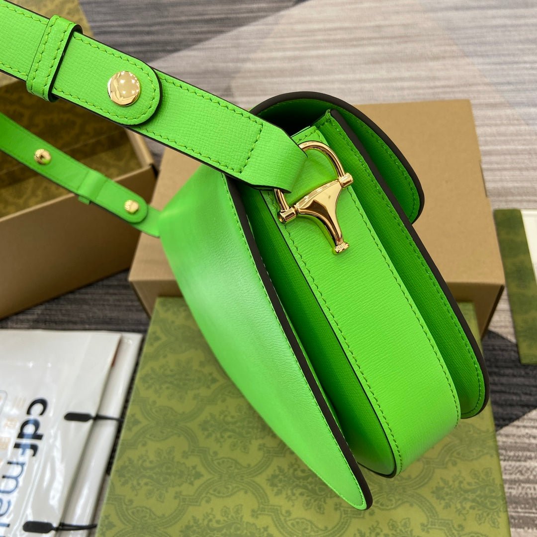 {Style No: 8OALWU7F} HORSEBIT 1955 SHOULDER BAG 25 IN THYME GREEN LAMBSKIN GOLD HARDWARE - Image 9
