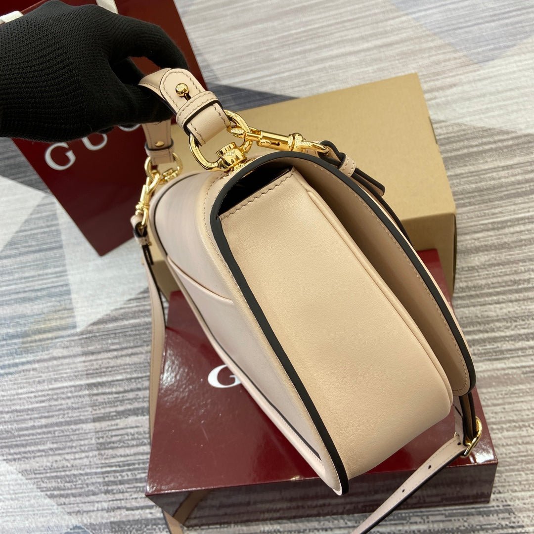 {Style No: 1AXVJ2G8} BLONDIE MEDIUM SHOULDER BAG 32 IN BEIGE CALFSKIN GOLD HARDWARE - Image 10